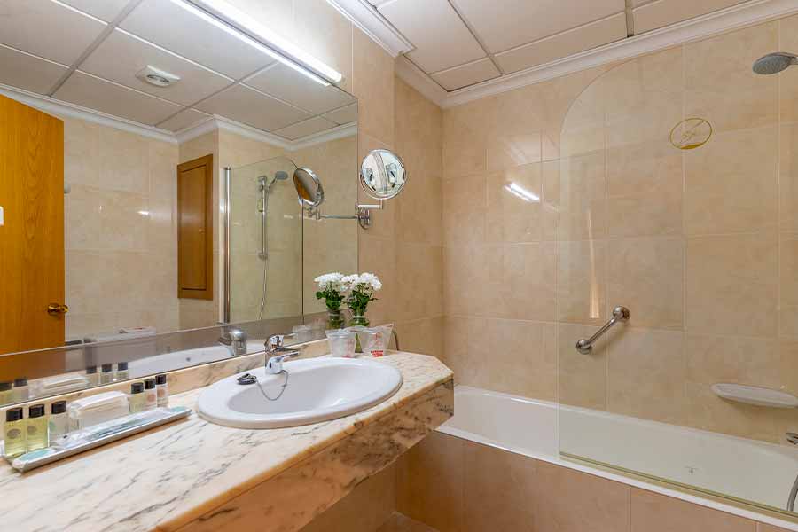 Standard mit Balkon hotel miramar mallorca