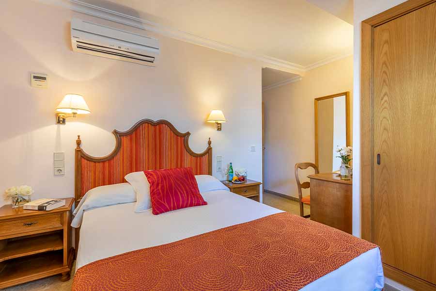 single room hotel miramar mallorca
