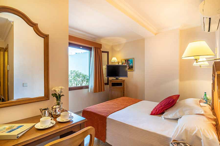 chambre simple hotel miramar mallorca